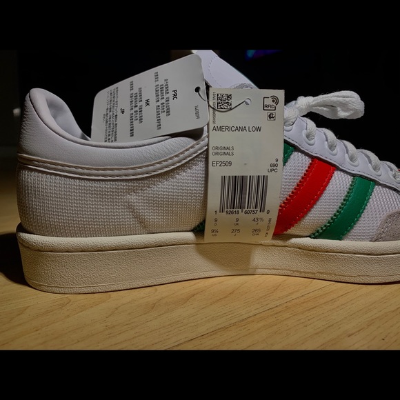 *NEW*Adidas Americana Low Size 9.6 - Picture 4 of 7